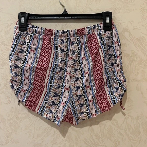 Pink Republic White Pink Blue Tribal Print Soft Shorts Size S - Picture 3 of 7